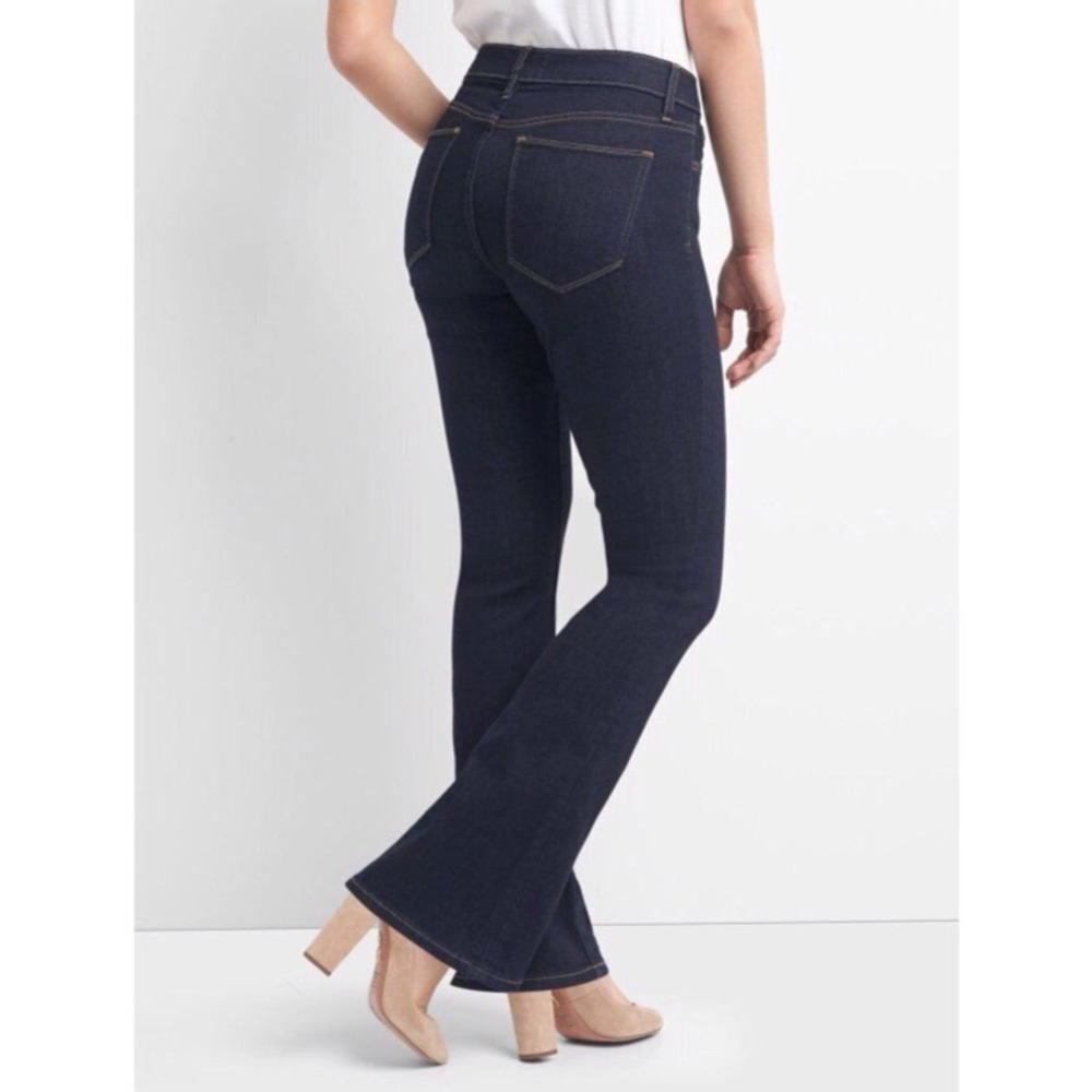 GAP jeans curvy boot cut size 30